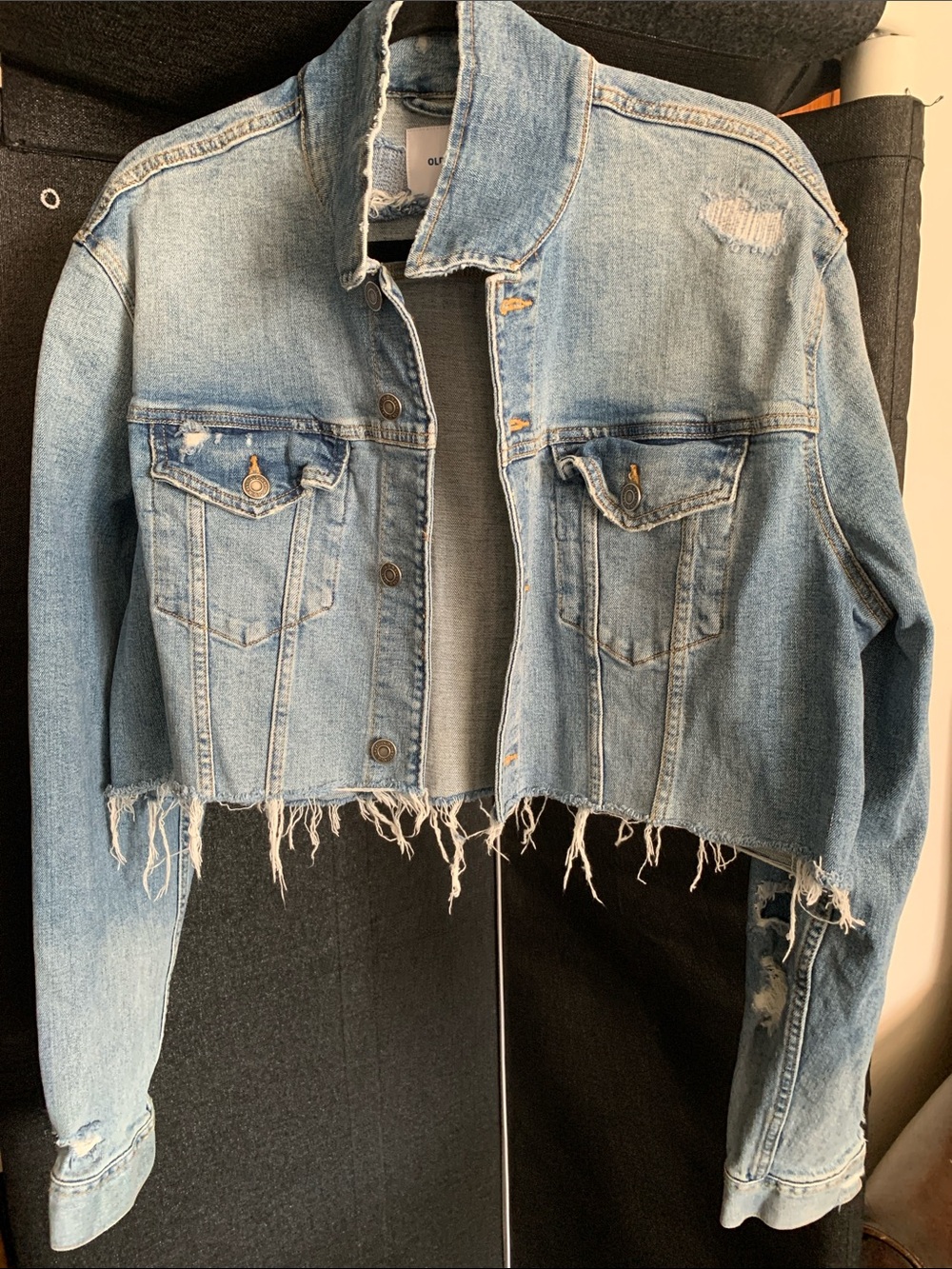 #571 Jeans Subcategory Identification